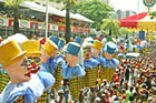 Desfile dos bonecos no Galo  Foto de: Irandi Souza